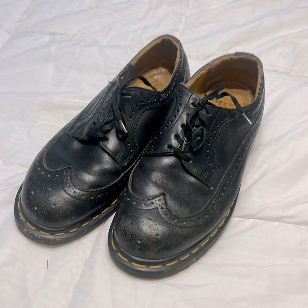 1990s Dr. Martens brogue type shoes black size UK 7, US 7.5/9